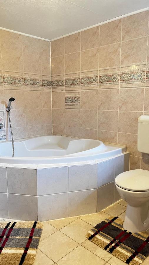 Unterm Rohrdach Διαμέρισμα Wustrow  Εξωτερικό φωτογραφία